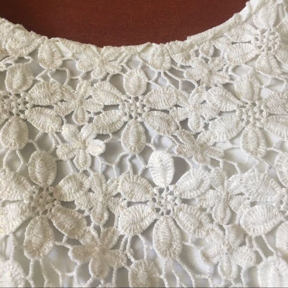 Cache Ivory Cocktail Dress Embellished Crochet Appliqué Flower - Picture 8 of 8